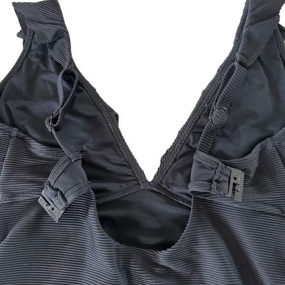 CITY CHIC BLACK RUFFLE CAVELLO V-NECK  SWIMSUIT SIZE 14 - Picture 4 of 13